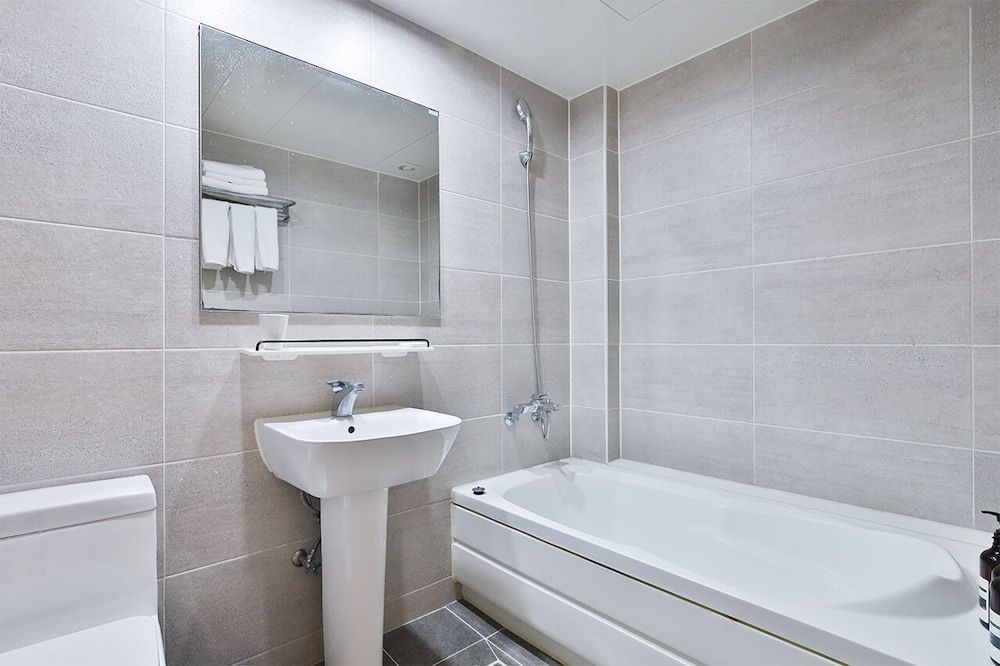 The First Hotel Family Ondol