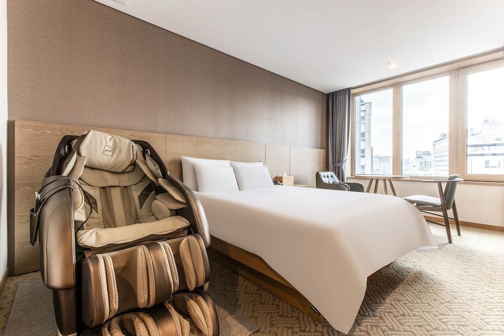 undefined Jongno Lumia Tourist Hotel