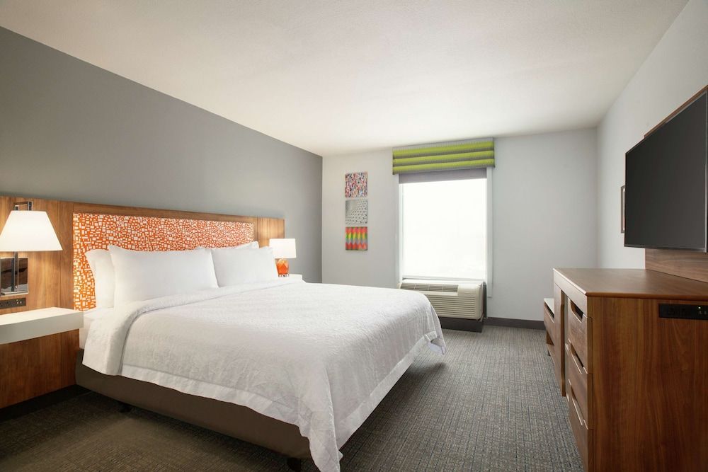undefined Hampton Inn & Suites Houston-Cypress Station 10