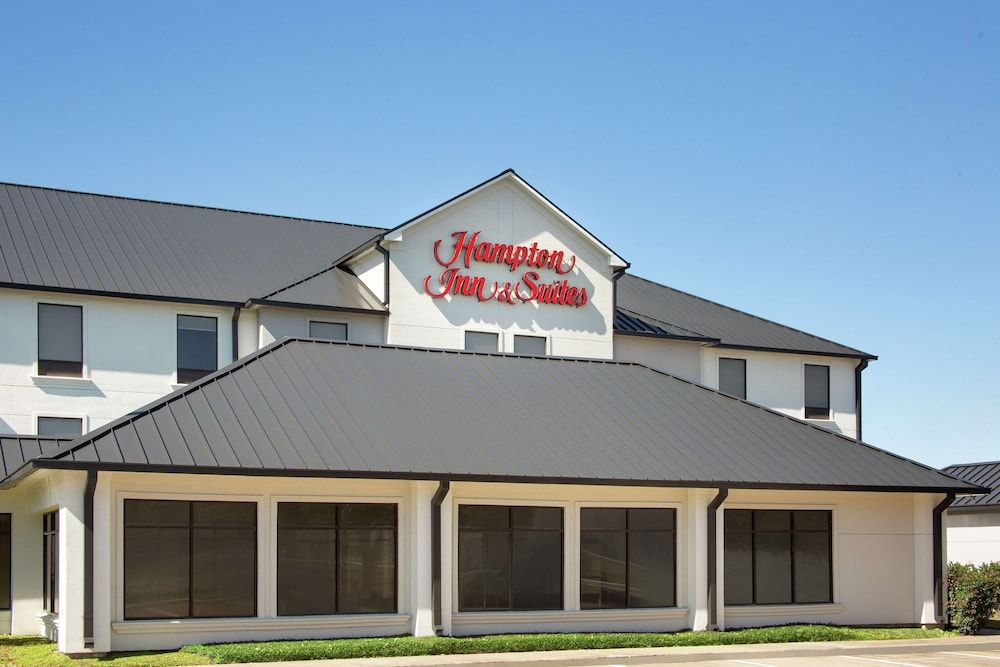 undefined Hampton Inn & Suites Houston-Cypress Station 3