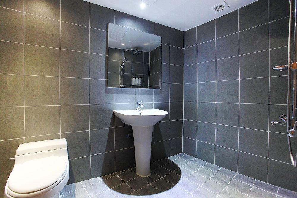 J hotel Standard Room 17