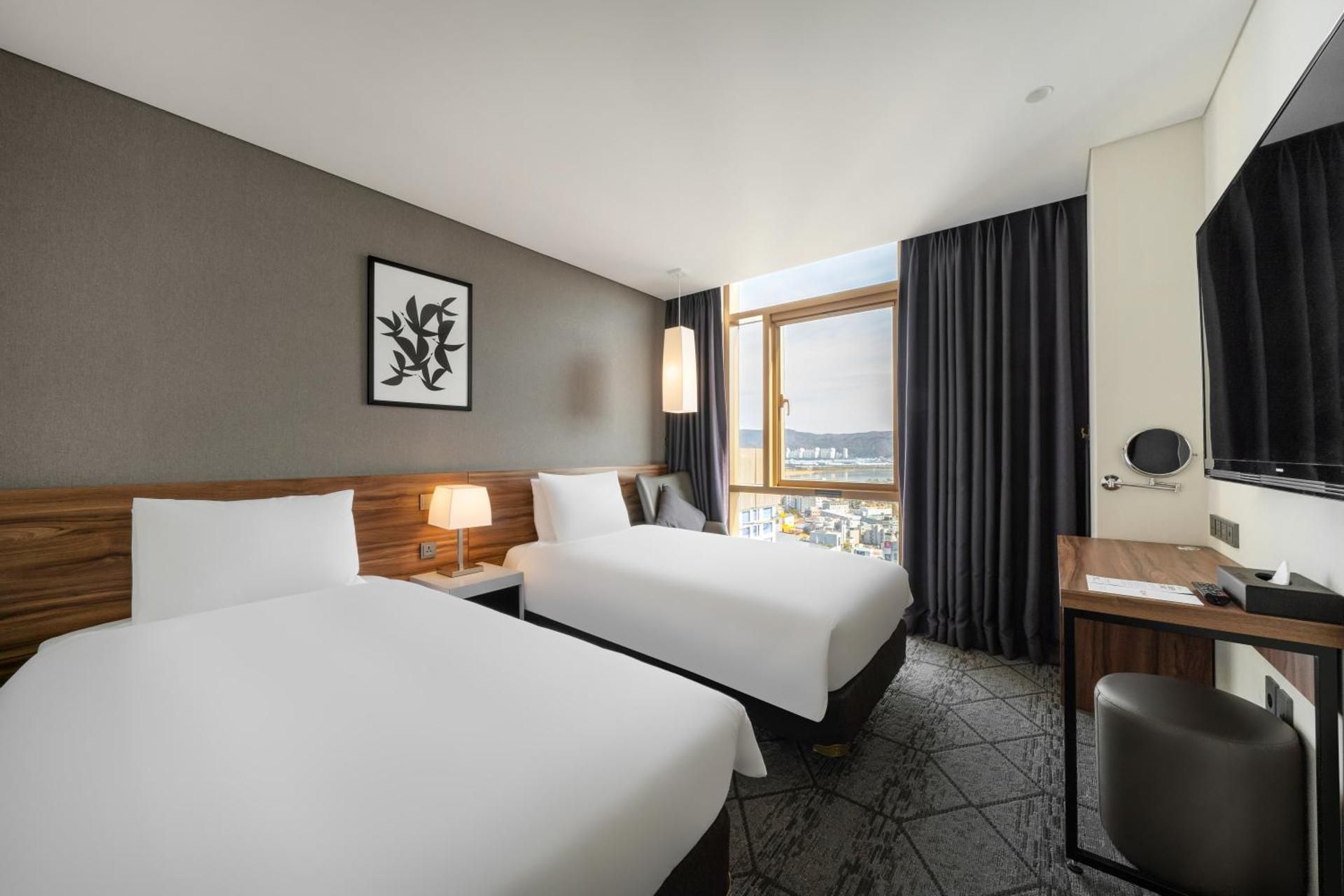 Standard Twin Room - Contactless Check-In