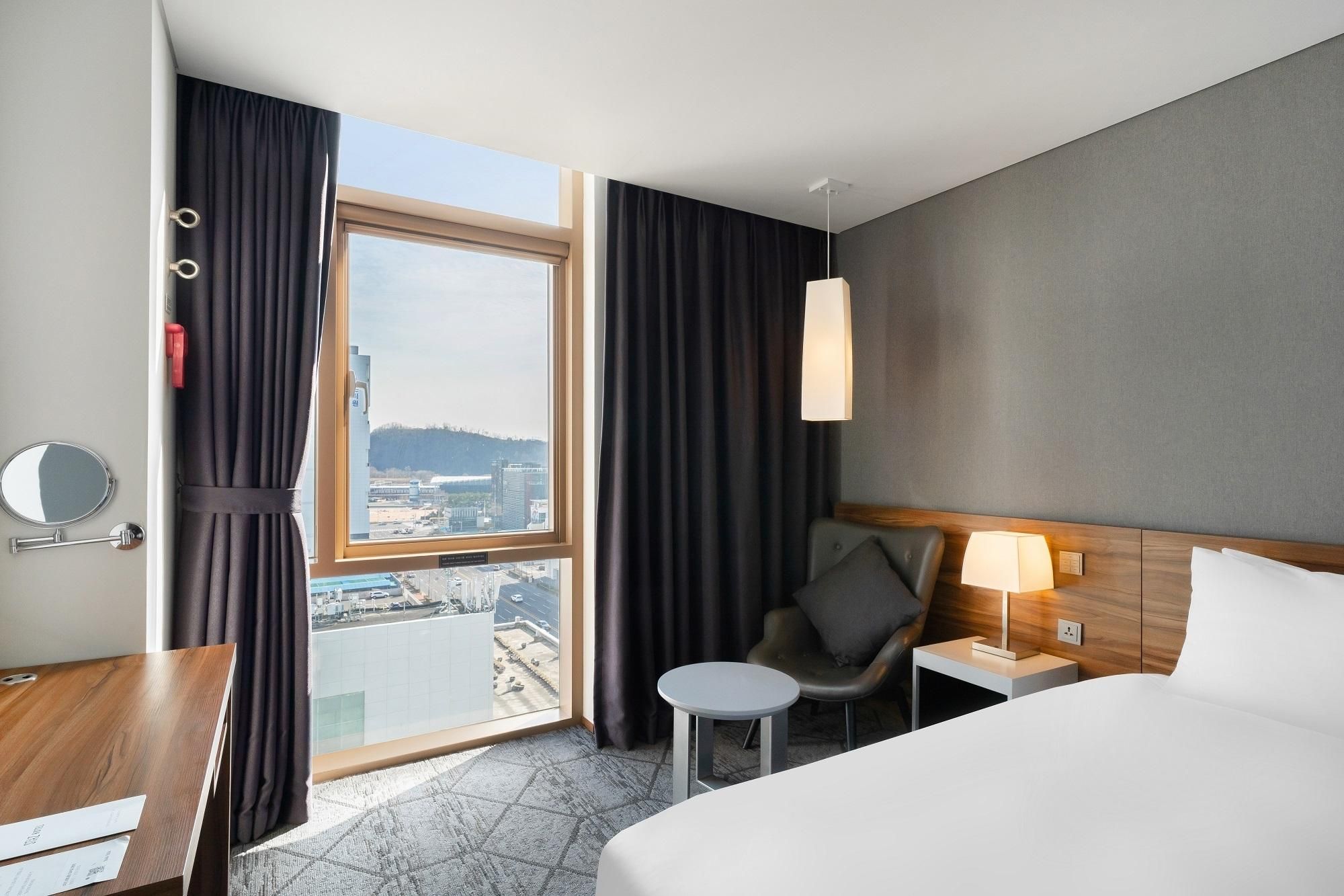 Standard Double Room - Contactless Check-In