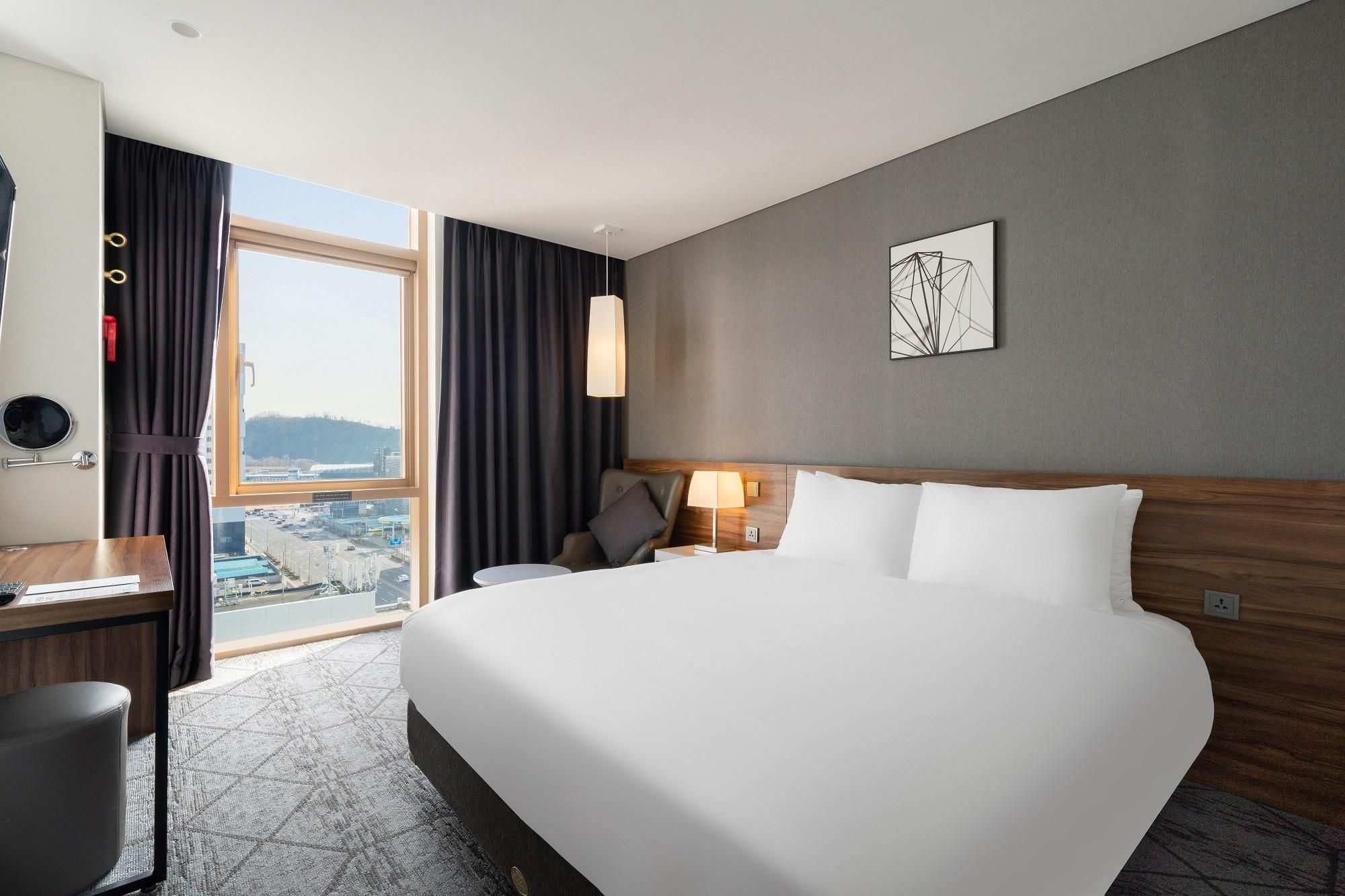 Staz Hotel Ulsan Standard Double Room - Contactless Check-In