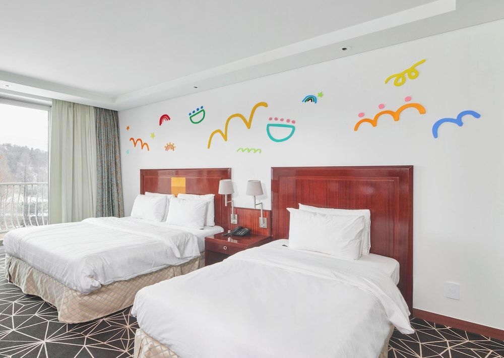 Adonis Hotel Artstay Garden Deluxe Twin 9