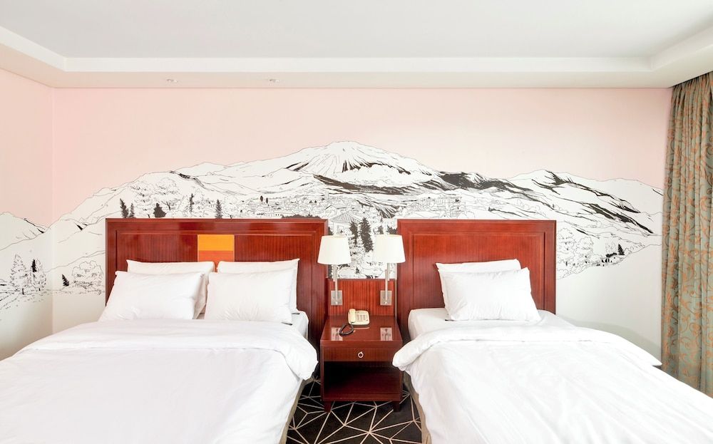 Adonis Hotel Artstay Garden Deluxe Twin 2