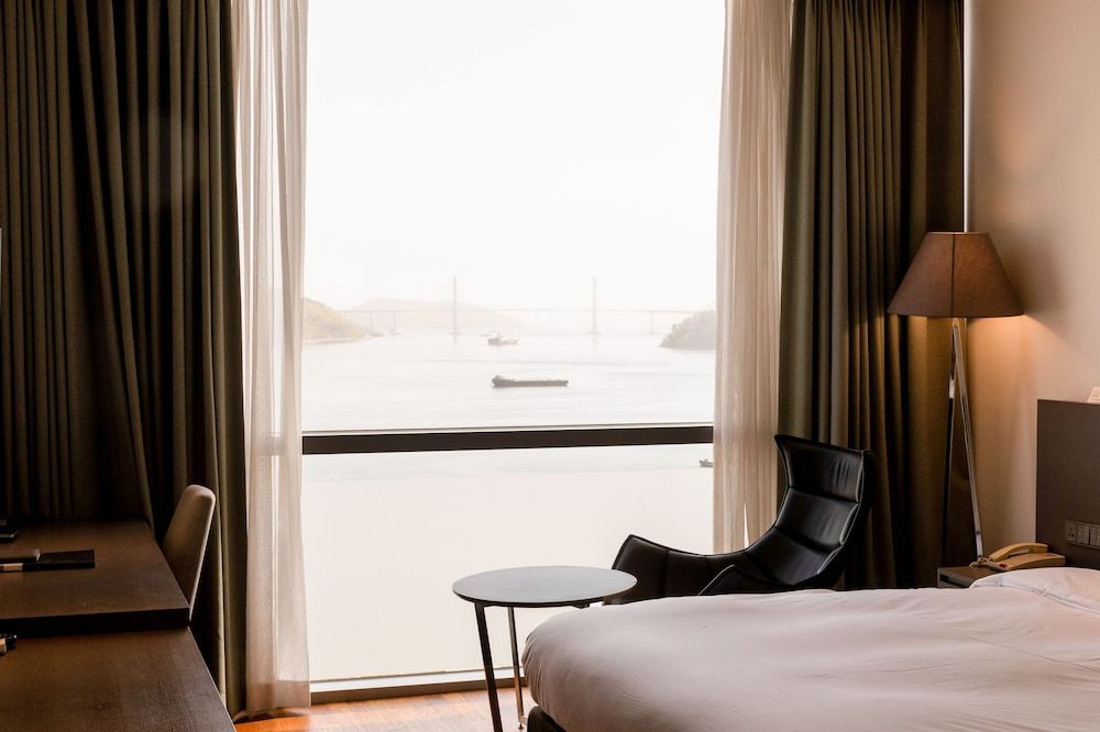 Sky View Hotel Superior Double Room, Non Smoking, Ocean View 4