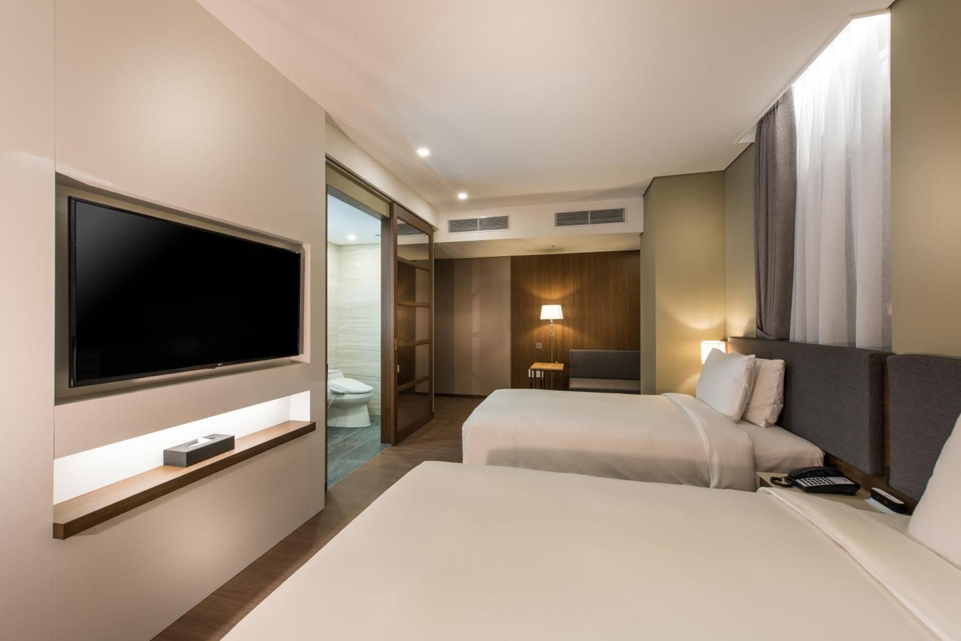 Staycation Offer - Standard Twin Free Upgrade to Deluxe Twin