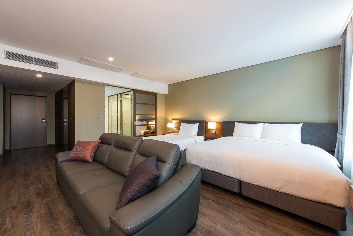 Deluxe Family Studio