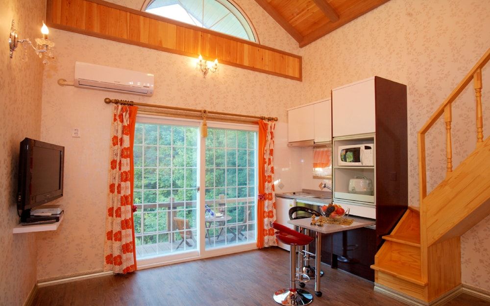 As First Time Pension Duplex (Beauty and the Beast) 3