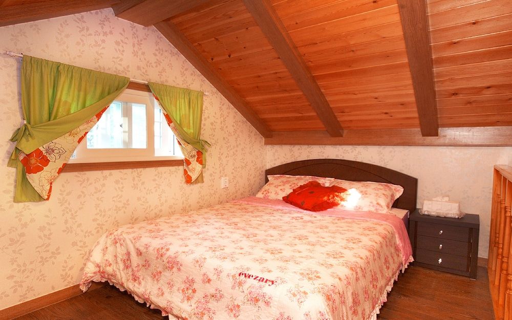 As First Time Pension Duplex (Beauty and the Beast)