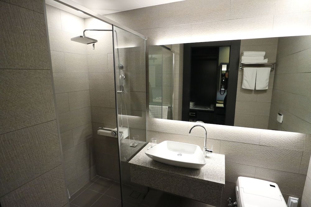 The HongC Hotel Gangneung Family Twin Room, 2 Double Beds, City View 6