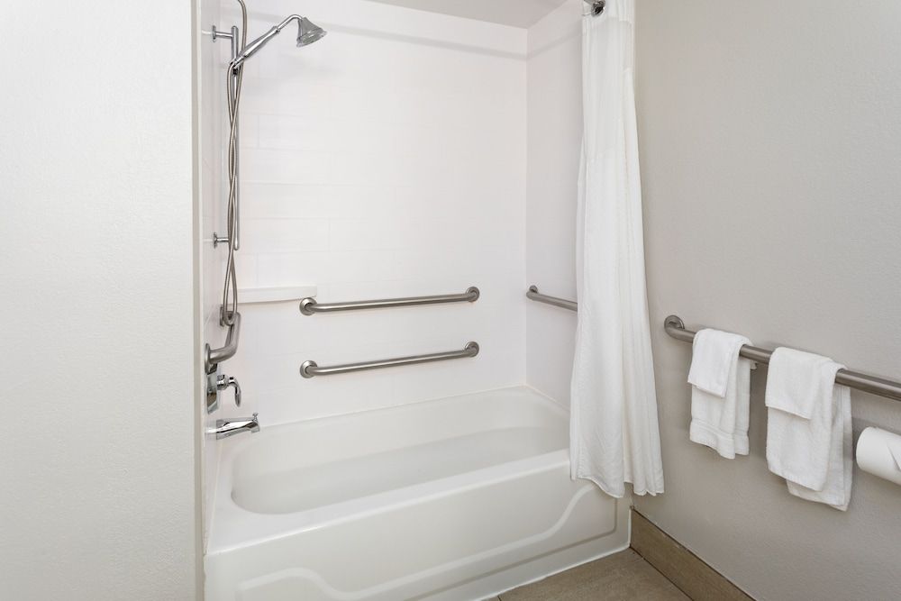 Standard Room, 2 Queen Beds, Mobility Accessible (Mobility)
