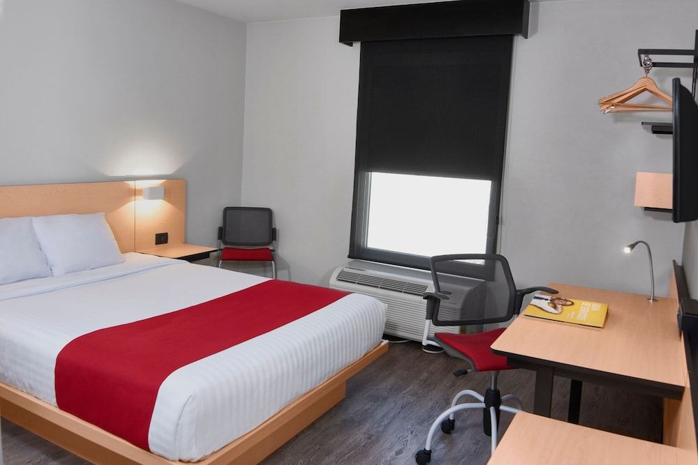 City Express by Marriott Tepic Room, 1 Queen Bed, Non Smoking 4