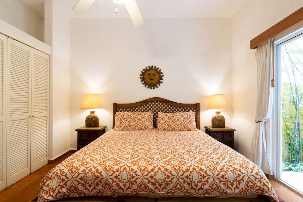 Standard Condo, 2 Bedrooms