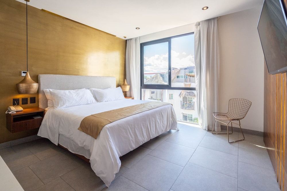 IT Boutique Hotel & Restaurant Deluxe Plus 5