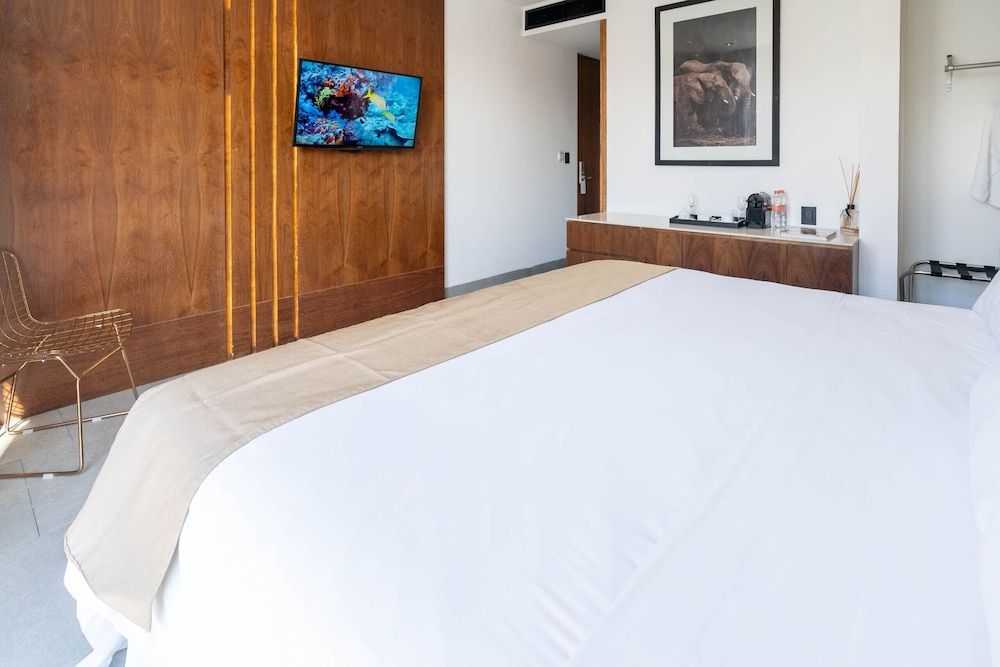 IT Boutique Hotel & Restaurant Deluxe Plus 2