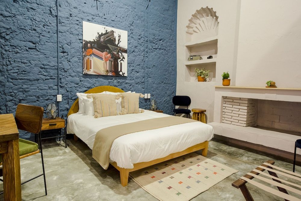 Standard Room (Queen), Private Bathroom