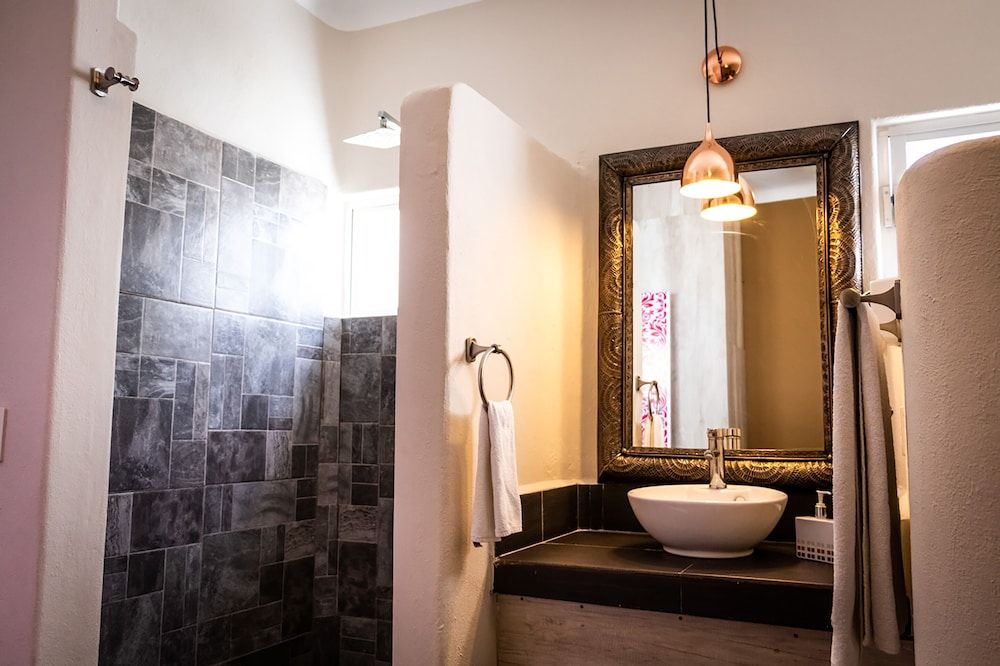 Santuario Playa Master Suite 2 Double Beds 9