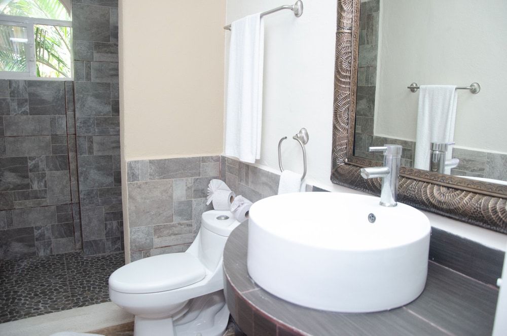 Santuario Playa Master Suite 2 Double Beds 8