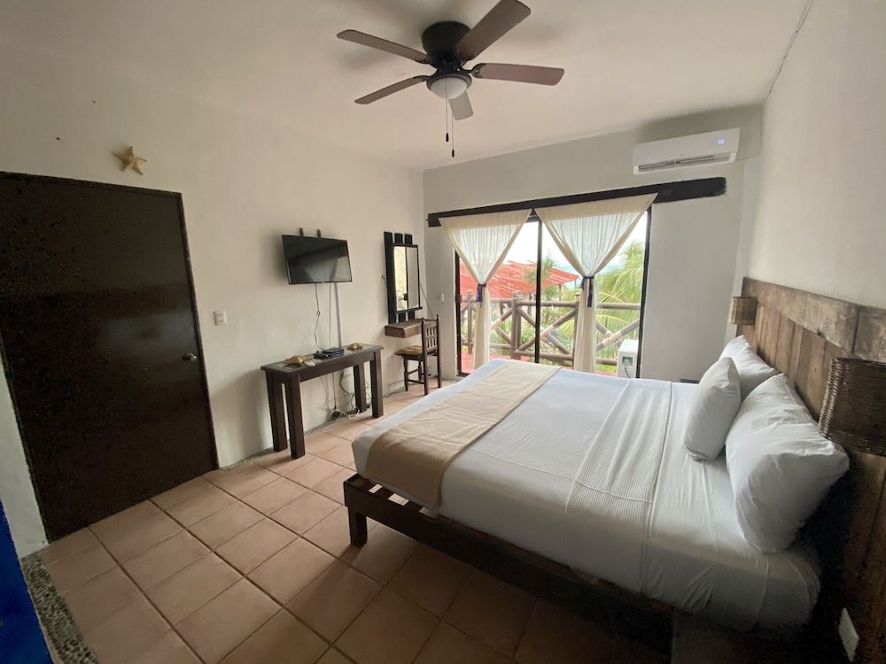 Casa Caribe Cancun Superior Apartment, 1 King Bed, Kitchen 11