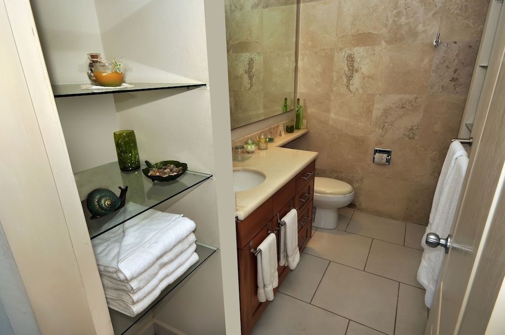 Marina Banderas Suites Suite Premium Vista a la Marina. 12