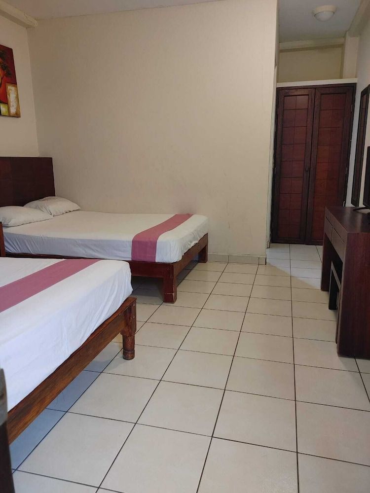 Hotel Savaro Quadruple Room 5