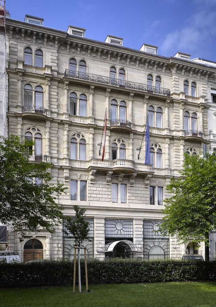 undefined K+K Palais Hotel 3