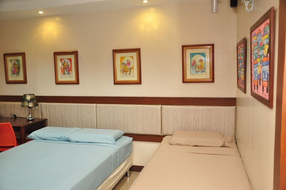 Casa Verde Hotel & Events Center Family Room 3