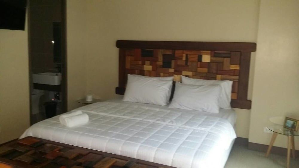 Jieann's Transient Home Studio, City View 2