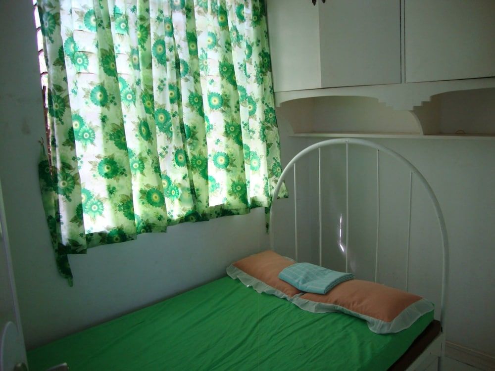 Luzmin BH - White House White House Fan Room 3