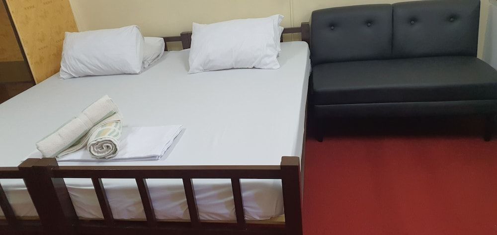 Cool Martin Resort Hotel Basic Single Room