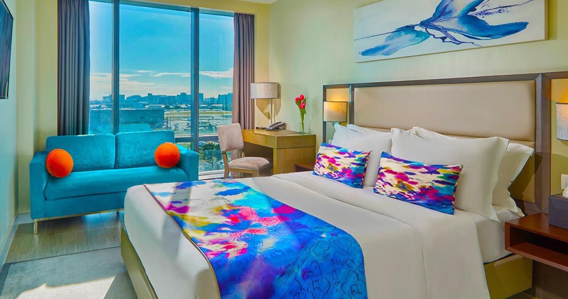 Premier Queen With Access To Pool And Gym