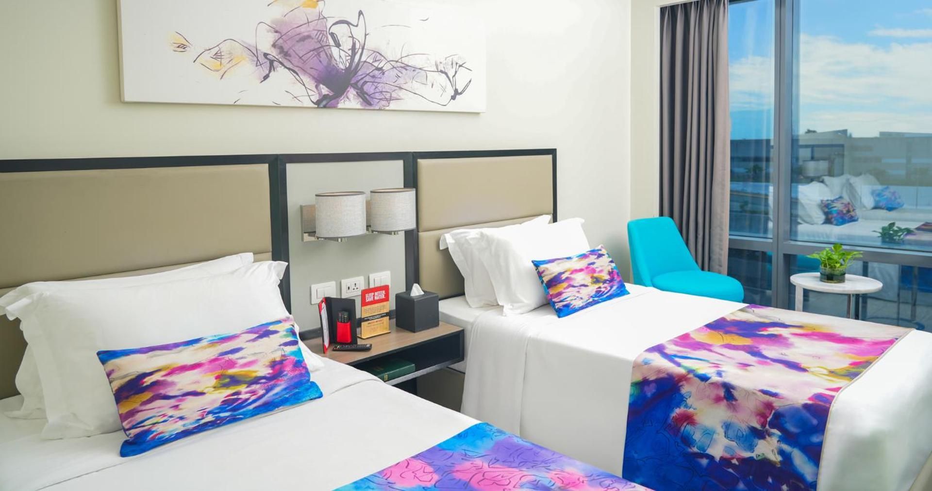 Savoy Hotel Manila near Airport NAIA Terminal 3 MNL Standard Twin with Access to Pool and Gym 4