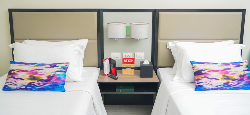 Savoy Hotel Manila near Airport NAIA Terminal 3 MNL Standard Twin with Access to Pool and Gym 2