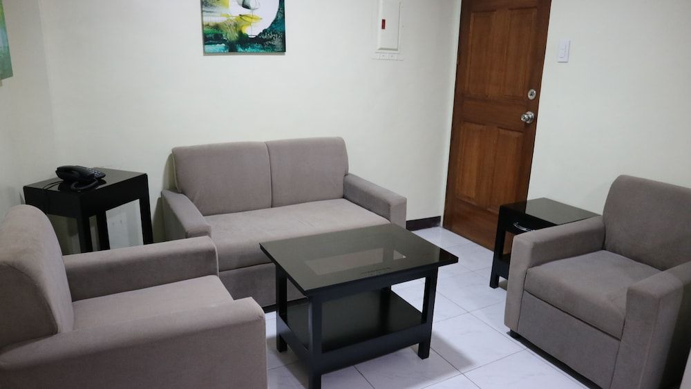 Doniti Suites and Events Place Family Suite 11