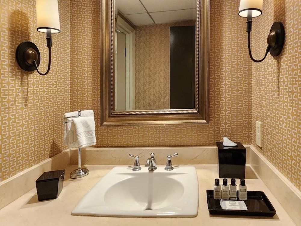 Los Angeles Athletic Club Deluxe Room, 1 Queen Bed, City View (Deluxe Queen) 8