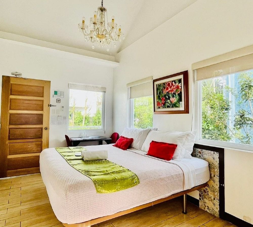 The Carmelence Lodge
