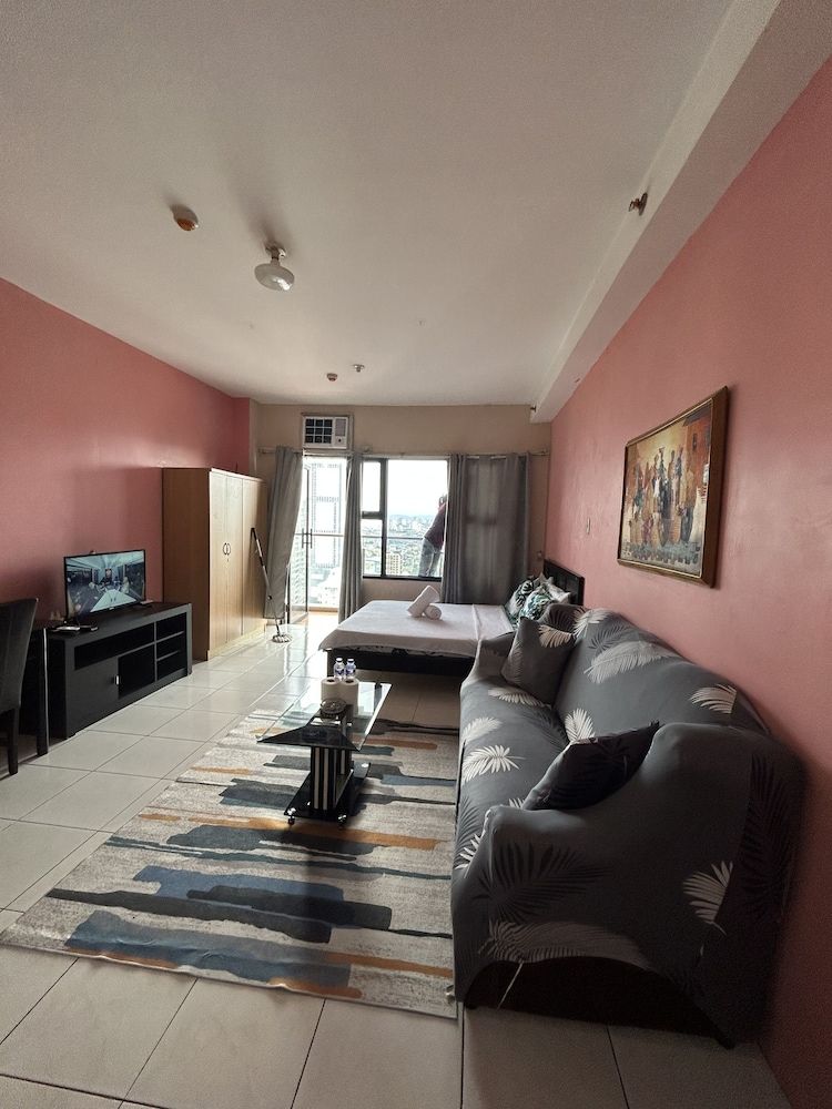 Manila Lee - Malate Bayview Mansion Basic Apartment, 1 King Bed, Balcony, City View 25