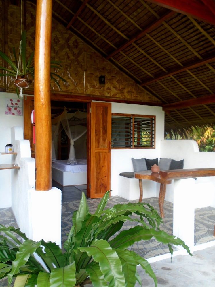Nypa Style Resort Camiguin Romantic Room, 1 Bedroom, Non Smoking, Garden View 3