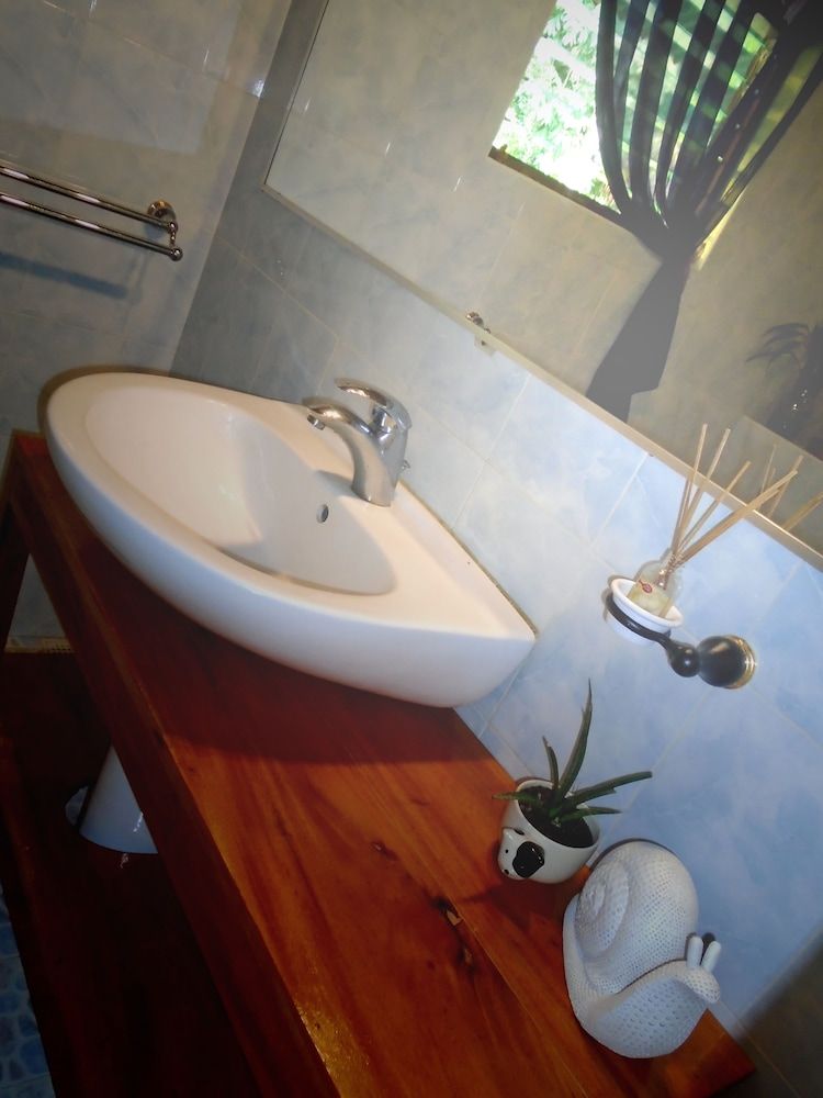 Nypa Style Resort Camiguin Romantic Villa 8