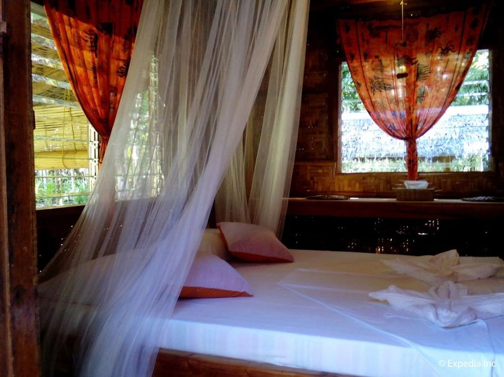 Nypa Style Resort Camiguin Standard Bungalow, 1 Queen Bed, Non Smoking, Garden View 2