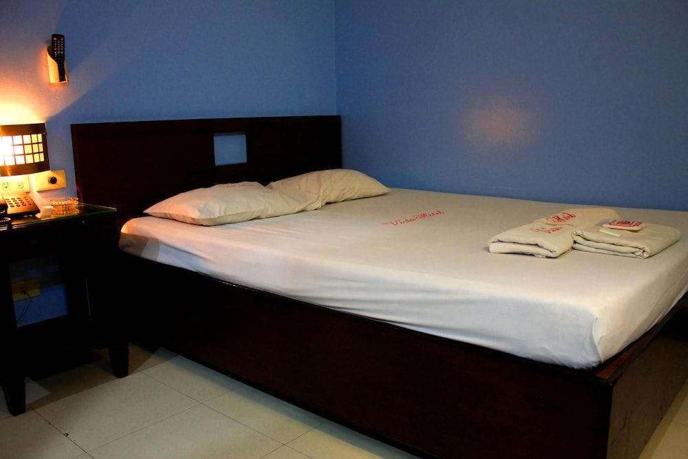 undefined Vista Hotel Recto 5