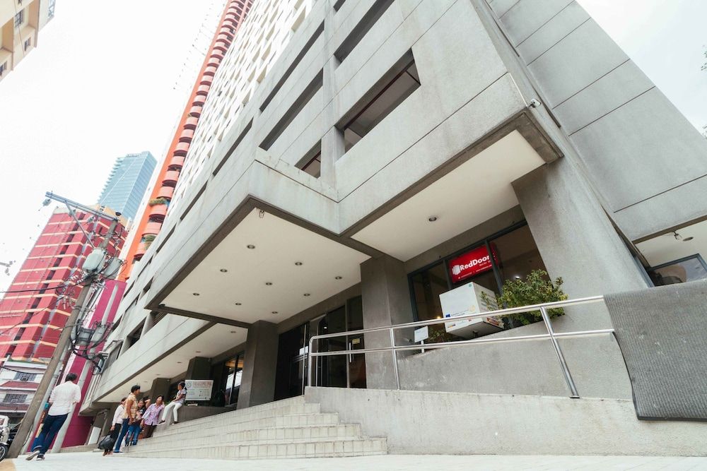 undefined RedDoorz @ Bel Air Soho Suites Makati City 4