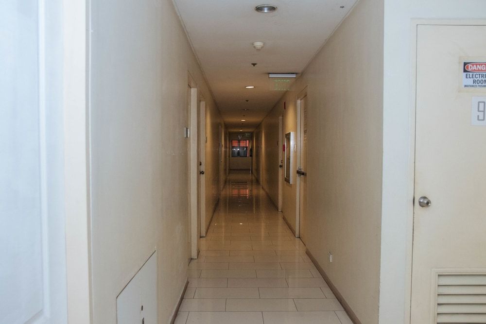 undefined RedDoorz @ Bel Air Soho Suites Makati City 2