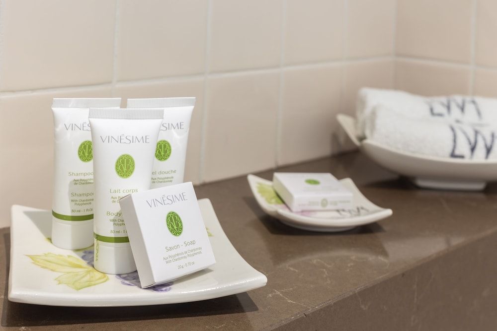 Lisbon Wine Hotel Standard Double Room 6