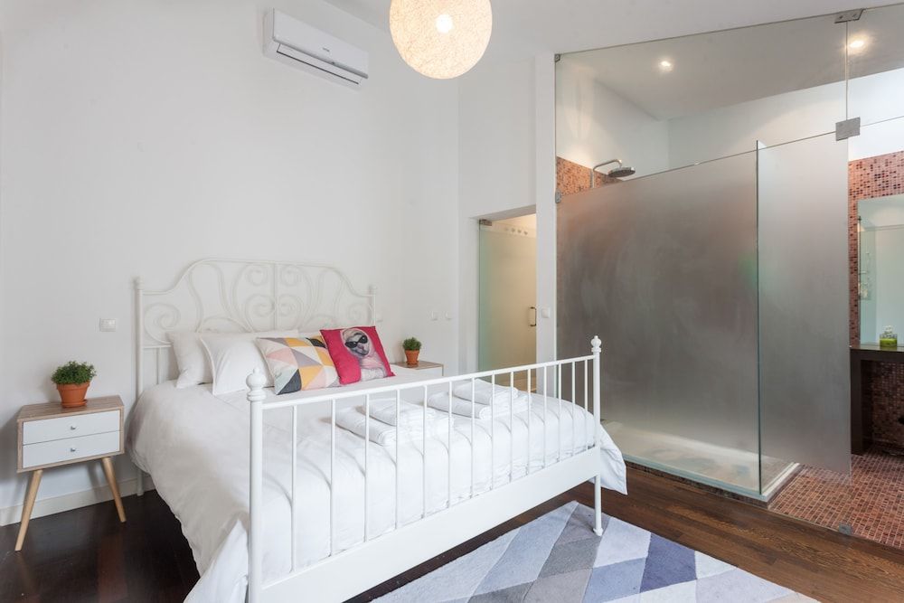 undefined Casa da Barroca: spacious A-location designer loft 3