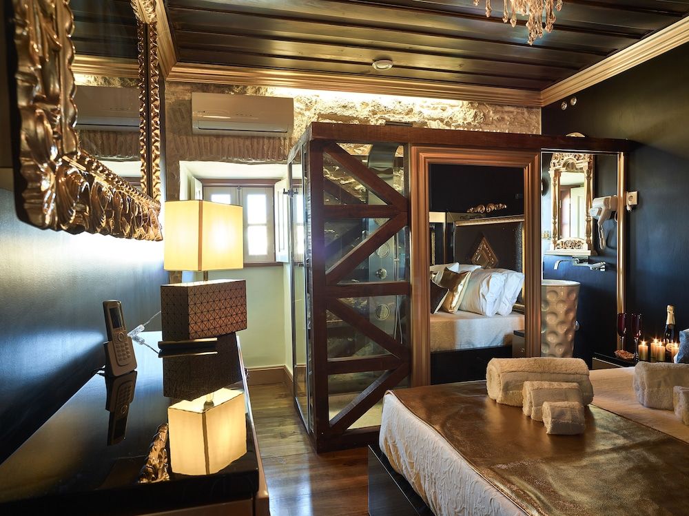 Solar Antigo Luxury Coimbra Deluxe Suite, City View 6