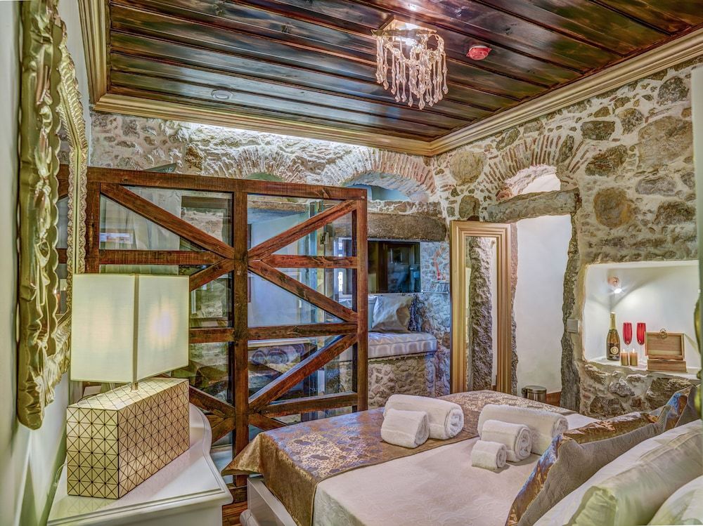 Solar Antigo Luxury Coimbra Deluxe Suite, City View 18