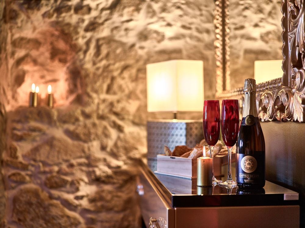 Solar Antigo Luxury Coimbra Deluxe Suite, City View 17